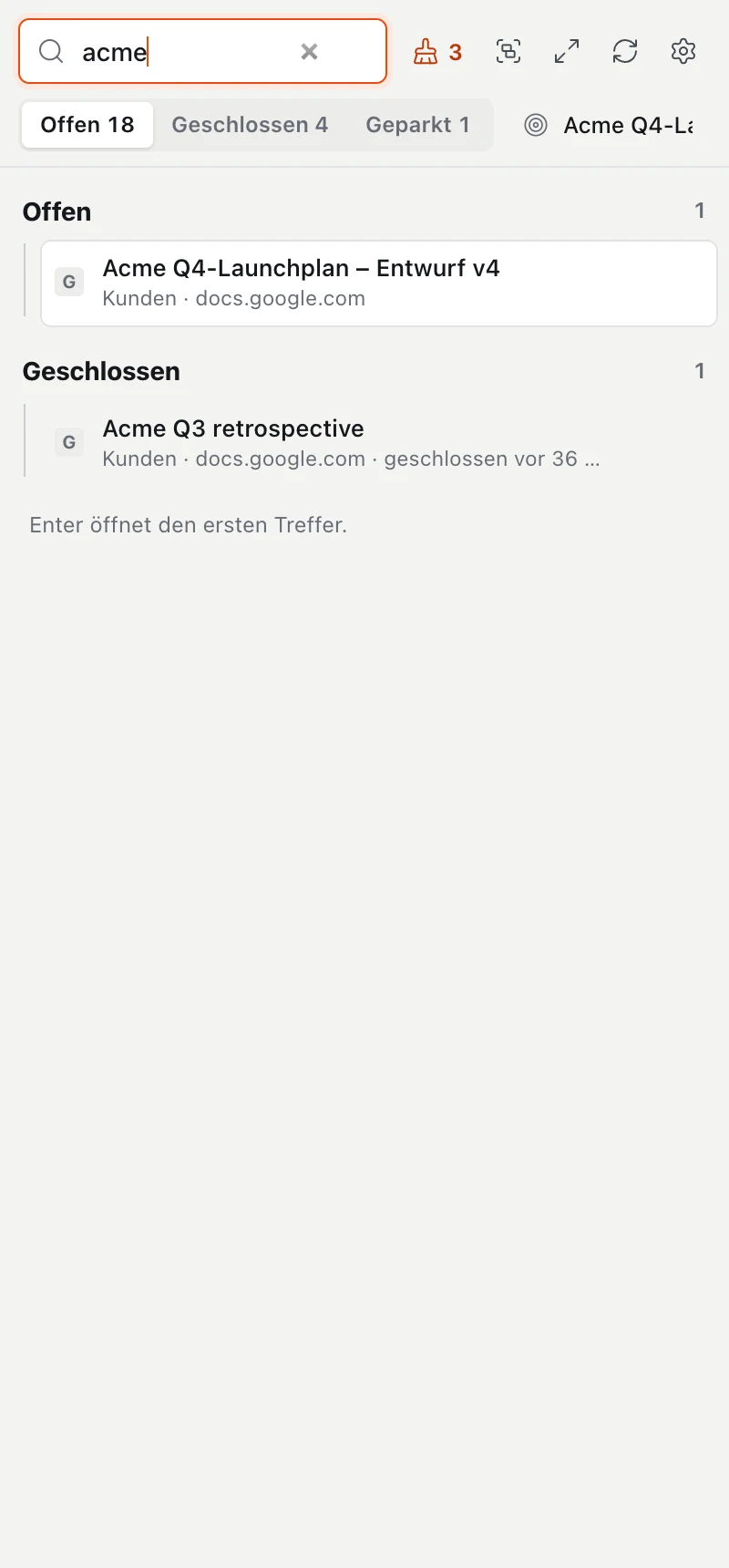 Suche in der Seitenleiste: Zum Suchbegriff erscheinen offene und geschlossene Tabs in einer gemeinsamen Trefferliste.